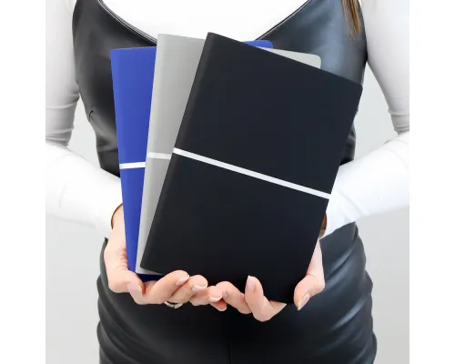 Ежедневник A5 недатированный Equator в мягком переплёте, чёрный с серебристым