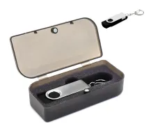 Флешка Twist 32 Гб в футляре, черная