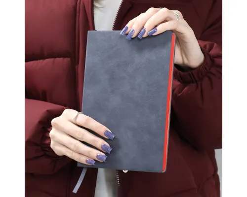 Ежедневник A5 недатированный Carisma в мягком переплёте, красный