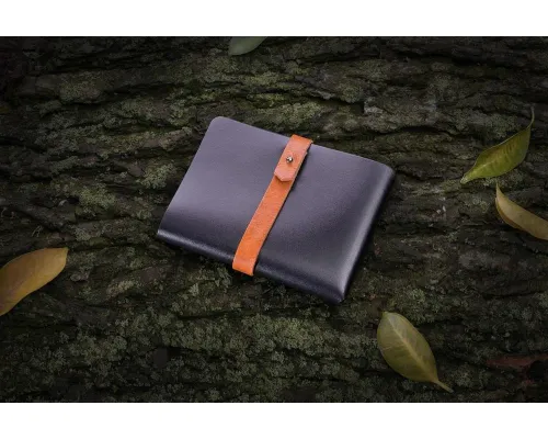 Автобумажник Leaf Explorer, черный с коричневым хлястиком Автобумажник Leaf Explorer, черный с коричневым хлястиком