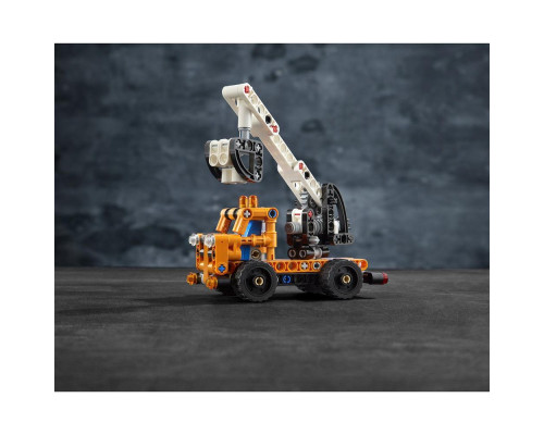 Конструктор «LEGO Technic. Ремонтный автокран» Конструктор «LEGO Technic. Ремонтный автокран»