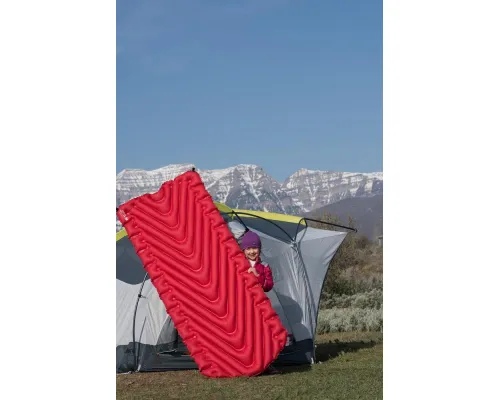 Надувной коврик Insulated Static V Luxe, красный