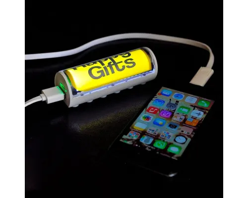Универсальное зарядное устройство "Flash" (2600mAh) с подсветкой логотипа