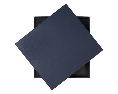 Коробка подарочная, размер 203*220*30 мм, Solution Gift Linen для ежедневника и ручки, темно-синяя Коробка подарочная, размер 203*220*30 мм, Solution Gift Linen для ежедневника и ручки, темно-синяя