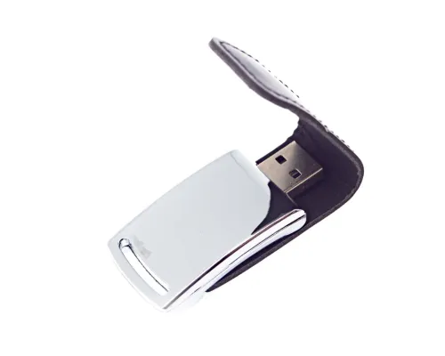 Набор подарочный Solution Superior Duo (Портативное зарядное «Grace», Флеш накопитель Shine 32 GB )