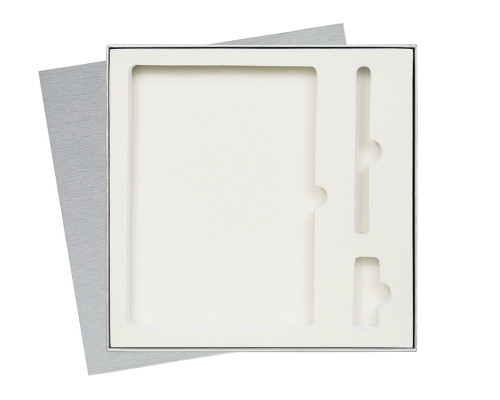 Коробка подарочная Solution Superior Linen под ежедневник, ручку и флешку, серебро, 25,7x25,7 см, бежевый ложемент Коробка подарочная Solution Superior Linen под ежедневник, ручку и флешку, серебро, 25,7x25,7 см, бежевый ложемент