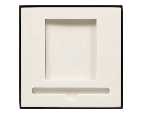 Коробка подарочная, размер 18*18*2 см, Solution Superior Linen, черная,  бежевый ложемент под ручку и прямоугольный предмет