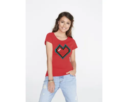 Футболка женская Pixel Heart, красная Футболка женская Pixel Heart, красная